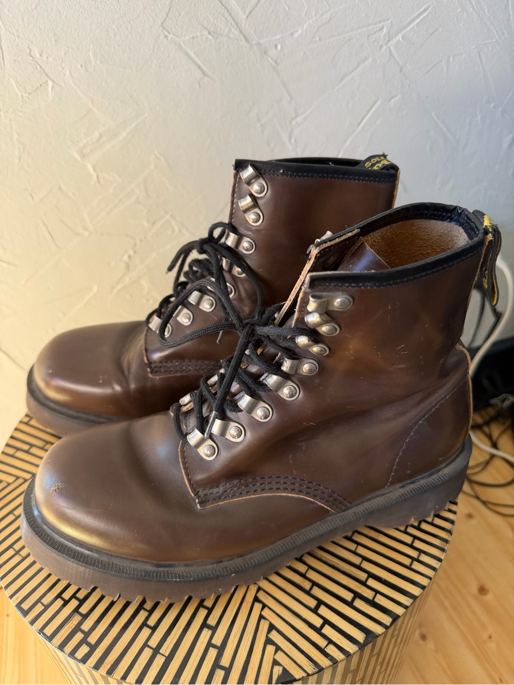 DR MARTENS 8217 Brown Leather RARE VINTAGE Boots US Men’s Size 9 Women’s Size 10